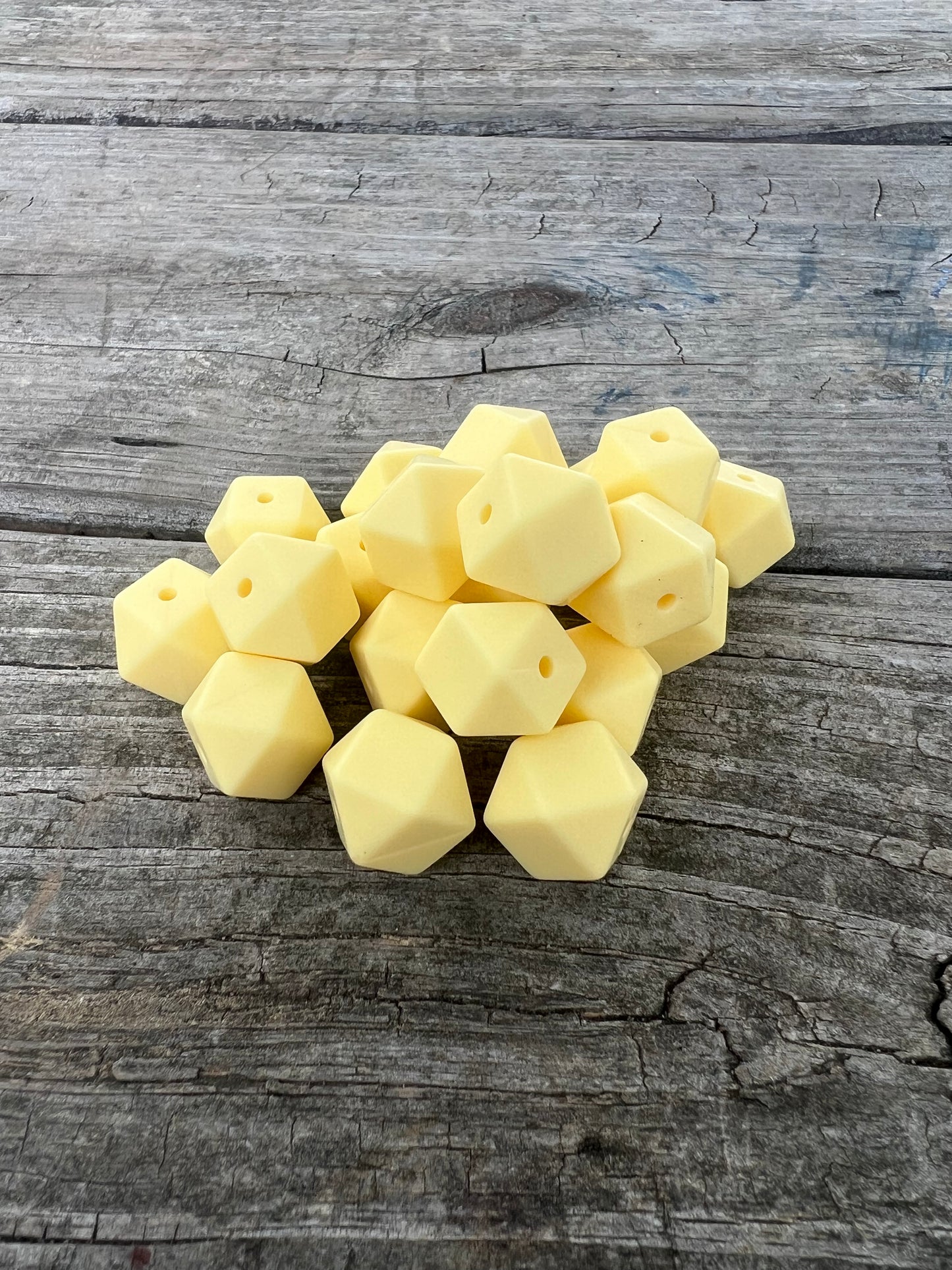 14 mm Custard Hexagon Beads