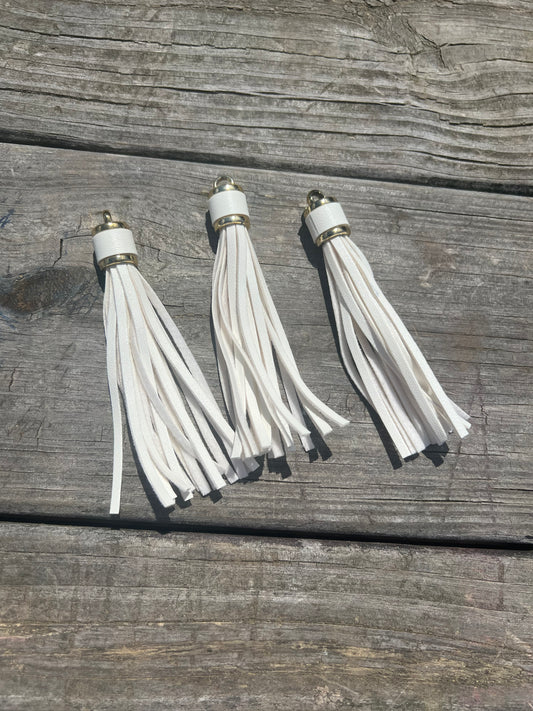 White Tassel - Candrilli Craft Co